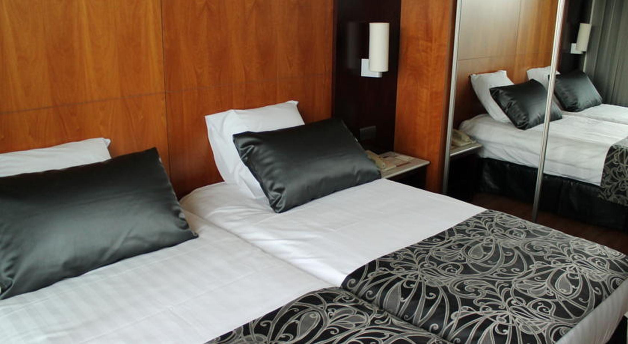 Catalonia Brussels Hotel Saint-Gilles Exterior photo