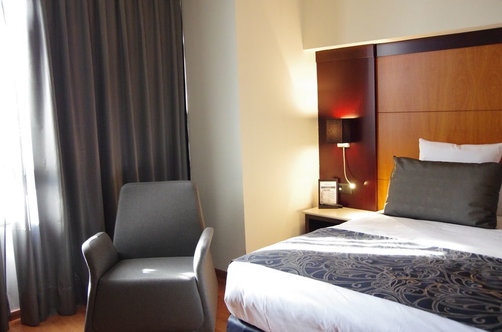 Catalonia Brussels Hotel Saint-Gilles Exterior photo